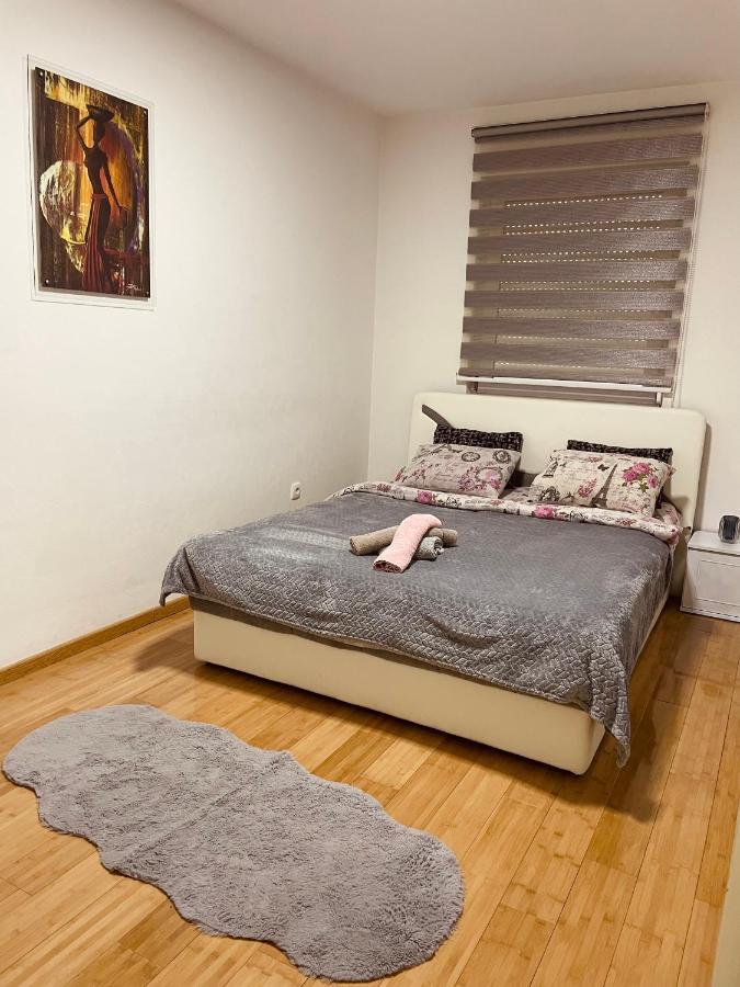 Apartman Royal 1 ドボイ エクステリア 写真