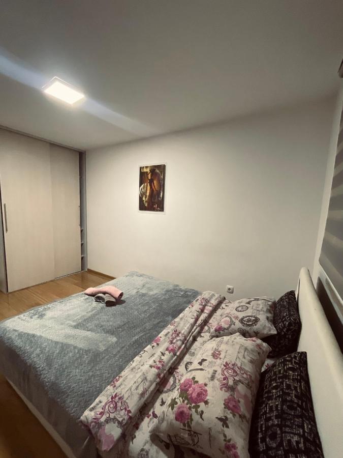 Apartman Royal 1 ドボイ エクステリア 写真